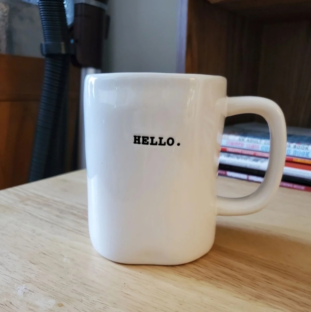 [SOLD] Rae Dunn "Hello" mug